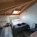 Buhardilla Con Encanto En El Corazon Del Casco Historico De * Burgos