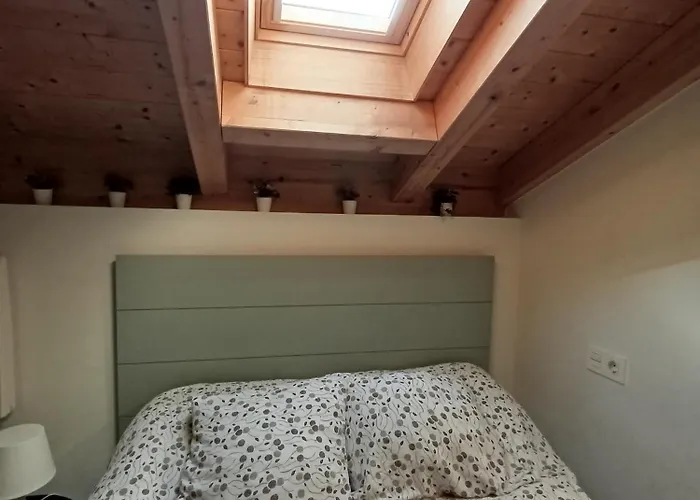 Buhardilla Con Encanto En El Corazon Del Casco Historico De *